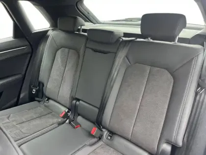 Photo 44 Audi Q3  35 TDI 150 ch S tronic 7