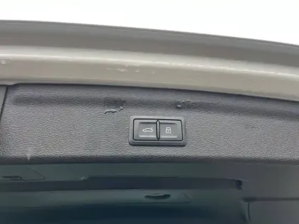 Photo 20 Audi Q3  35 TDI 150 ch S tronic 7