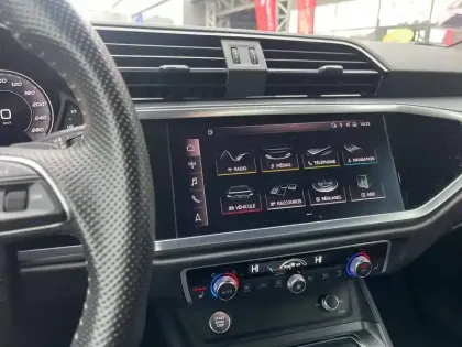 Photo 48 Audi Q3  35 TDI 150 ch S tronic 7