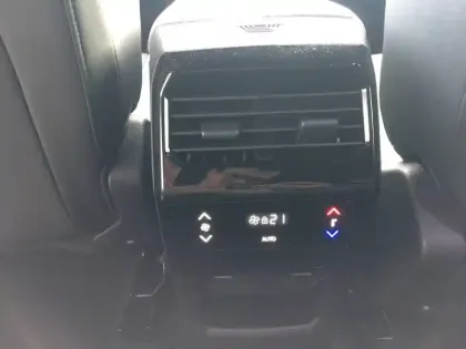 Photo 13 Peugeot 5008  Hybrid 145 e-DCS6