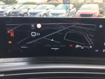 Photo 18 Peugeot 5008  Hybrid 145 e-DCS6