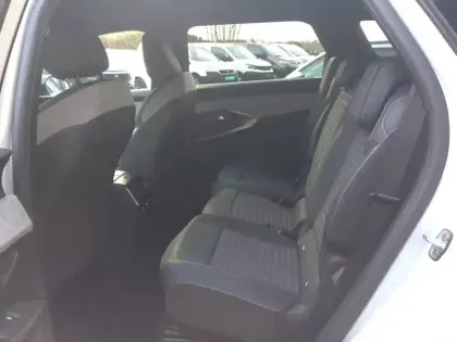 Photo 10 Peugeot 5008  Hybrid 145 e-DCS6