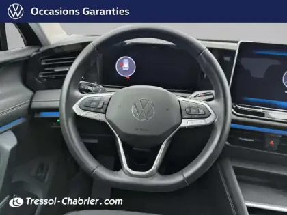 Photo 10 Volkswagen Tiguan  1.5 eTSI 130ch DSG7