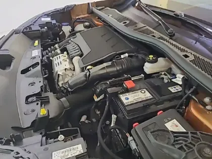 Photo 14 Peugeot 2008  PureTech 130 S&S BVM6