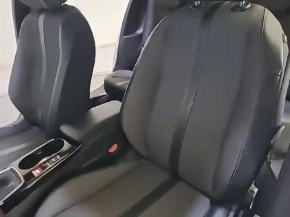 Photo 10 Peugeot 208  PureTech 100 S&S BVM6