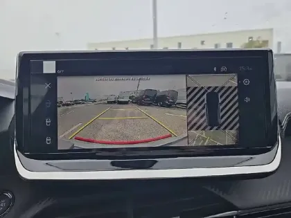 Photo 18 Peugeot 208  Hybrid 145 e-DCS6