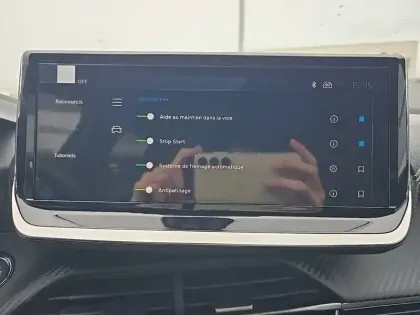 Photo 19 Peugeot 208  Hybrid 145 e-DCS6