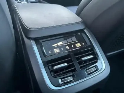 Photo 24 Volvo Xc90  Recharge T8 AWD 303+87 ch Geartronic 8 7pl