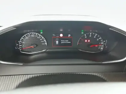 Photo 9 Peugeot 208  PureTech 100 S&S EAT8