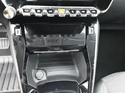 Photo 22 Peugeot 208  PureTech 100 S&S EAT8