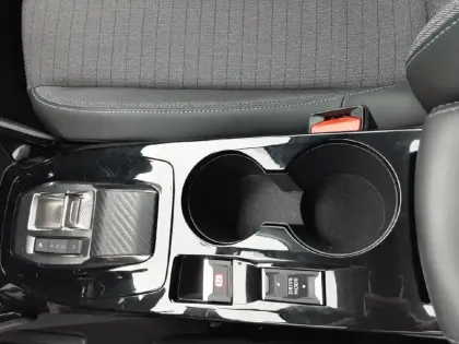 Photo 23 Peugeot 208  PureTech 100 S&S EAT8