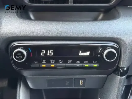 Photo 14 Toyota Yaris  Hybride 116h