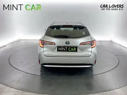 Photo 7 Toyota Corolla  Touring Sports Pro Hybride 122h