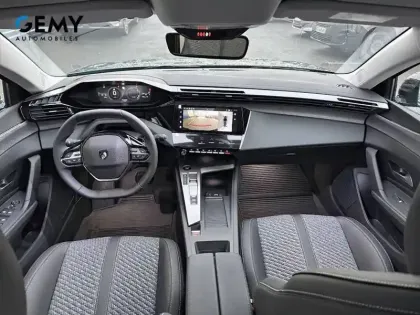 Photo 51 Peugeot 308  Hybrid 145 e-DCS6