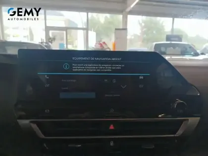 Photo 15 Citroën C4 e- 136 ch Automatique