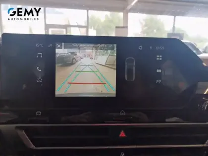 Photo 12 Citroën C4 e- 136 ch Automatique