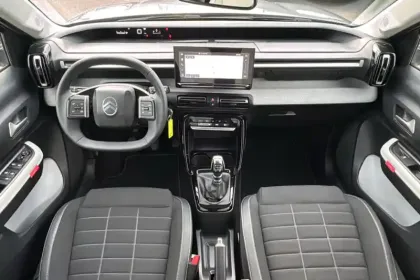 Photo 14 Citroën C3  Turbo 100 ch BVM6