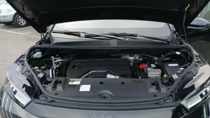 Photo 51 Peugeot 3008  Hybrid 145 e-DCS6