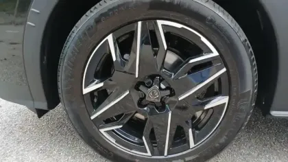 Photo 47 Peugeot 3008  Hybrid 145 e-DCS6