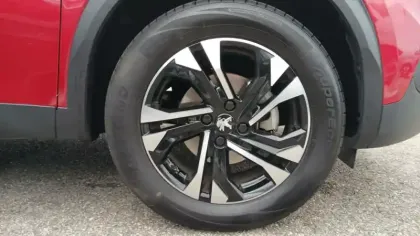 Photo 14 Peugeot 2008  PureTech 130 S&S BVM6