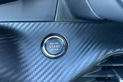 Photo 52 Peugeot 2008  PureTech 130 S&S BVM6