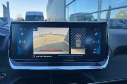 Photo 50 Peugeot 2008  PureTech 130 S&S BVM6