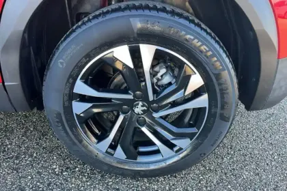 Photo 40 Peugeot 2008  PureTech 130 S&S BVM6