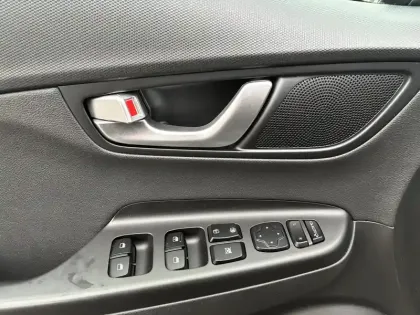 Photo 44 Hyundai Kona  Hybrid 141