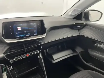 Photo 24 Peugeot 208  PureTech 75 S&S BVM5