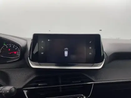 Photo 31 Peugeot 208  PureTech 75 S&S BVM5