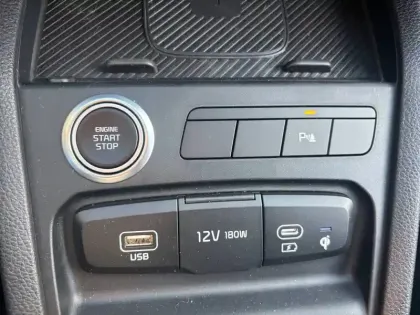 Photo 58 Kia Stonic  1.0 T-GDi 115 ch MHEV DCT7