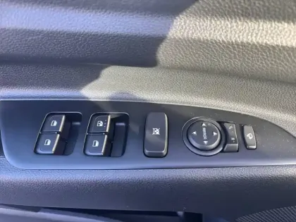 Photo 50 Kia Stonic  1.0 T-GDi 115 ch MHEV DCT7