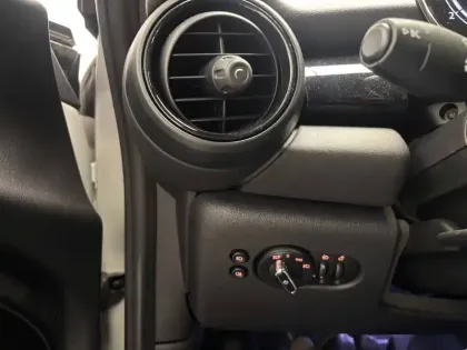 Photo 27 Mini Mini Hatch 3 Portes Cooper 136 ch