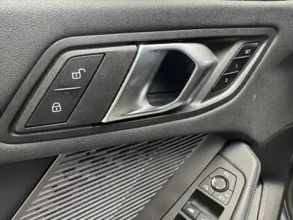 Photo 19 BMW Serie 1 120 170 ch DKG7