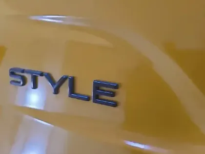 Photo 33 Peugeot 208  Electrique 50 kWh 136ch