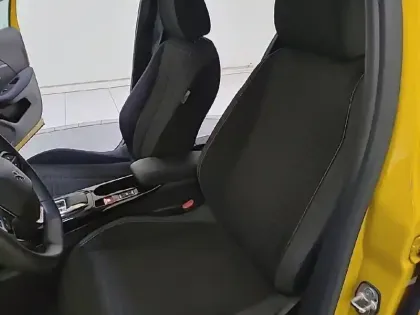 Photo 10 Peugeot 208  Electrique 50 kWh 136ch