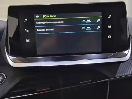 Photo 22 Peugeot 208  Electrique 50 kWh 136ch