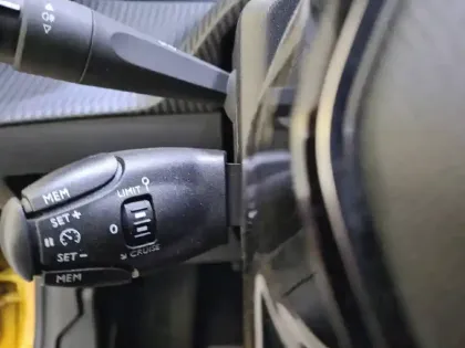 Photo 26 Peugeot 208  Electrique 50 kWh 136ch