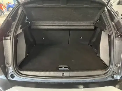 Photo 48 Peugeot 2008  PureTech 130 S&S BVM6