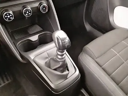 Photo 13 Citroën C3  Turbo 100 ch BVM6