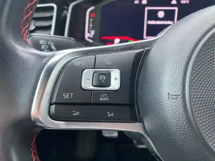 Photo 17 Volkswagen Polo  2.0 TSI 200 S&S DSG6