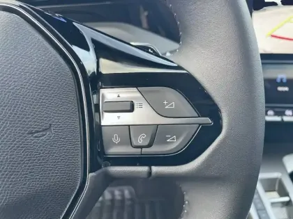 Photo 26 Peugeot 308  BlueHDi 130ch S&S EAT8