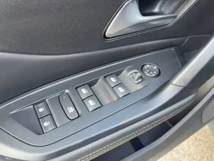 Photo 27 Peugeot 308  BlueHDi 130ch S&S EAT8