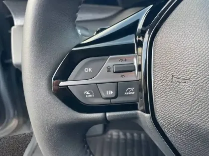 Photo 25 Peugeot 308  BlueHDi 130ch S&S EAT8