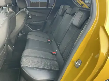 Photo 44 Peugeot 208  PureTech 130 S&S EAT8