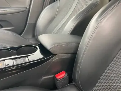 Photo 49 Peugeot 208  PureTech 130 S&S EAT8