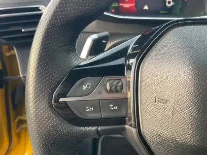 Photo 26 Peugeot 208  PureTech 130 S&S EAT8