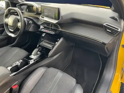 Photo 47 Peugeot 208  PureTech 130 S&S EAT8