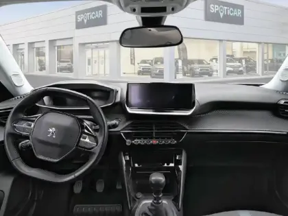 Photo 7 Peugeot 2008  PureTech 130 S&S BVM6