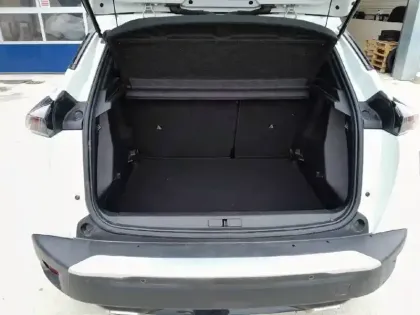 Photo 5 Peugeot 2008  PureTech 130 S&S BVM6